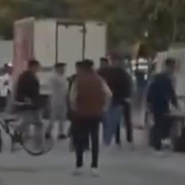 Şanlıurfa'da öğrenciler arasındaki silahlı kavga kamerada