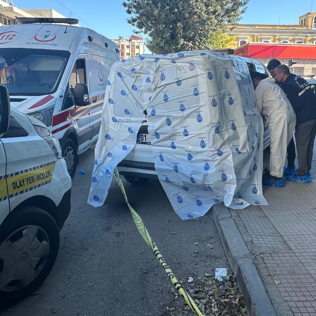 Adana'da eski erkek arkadaşını tabancayla öldüren kadın intihar etti