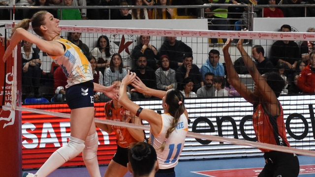 Voleybol: Vodafone Sultanlar Ligi