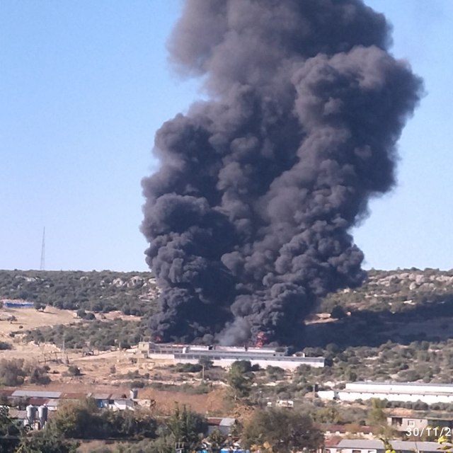 Mersin'de tavuk çiftliğinde çıkan yangın söndürüldü