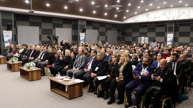 Elazığ'da "27. Uluslararası Hazar Şiir Akşamları" sona erdi