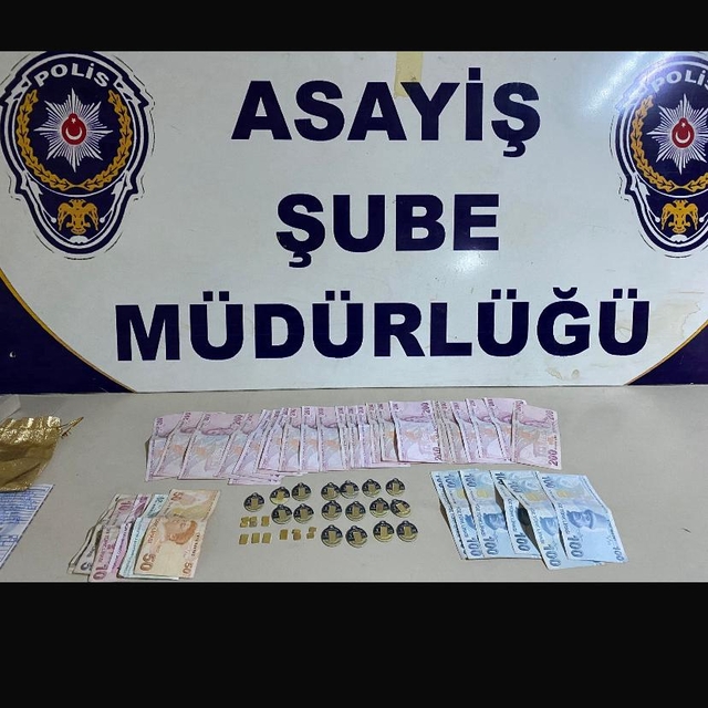 Tokat'ta 3 kuyumcuya sahte altın satan zanlı tutuklandı