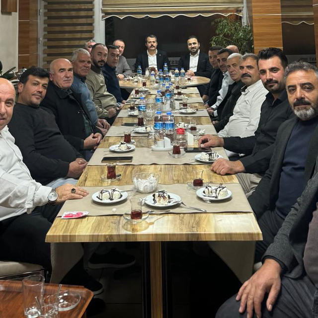 Vezirköprü'de  muhtarlar, Kaymakam Kaya ve Belediye Başkanı Gül ile bir ara...