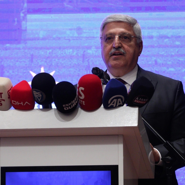 AK Parti'li Demiröz: Ekonomik sıkıntılarımız 1 yıl sonra bitecek inşallah