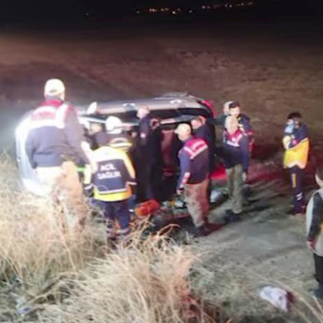 Gaziantep'te devrilen otomobilin sürücüsü yaralandı