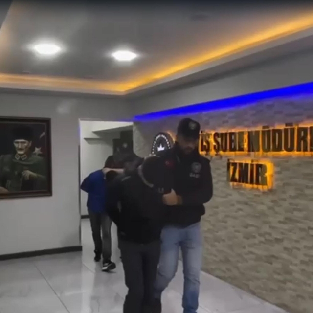 İzmir'de ev kurşunlanmasına ilişkin 2 gözaltı