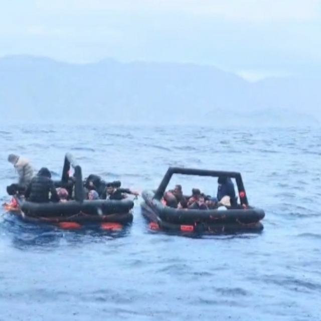 Marmaris açıklarında 37 düzensiz göçmen kurtarıldı