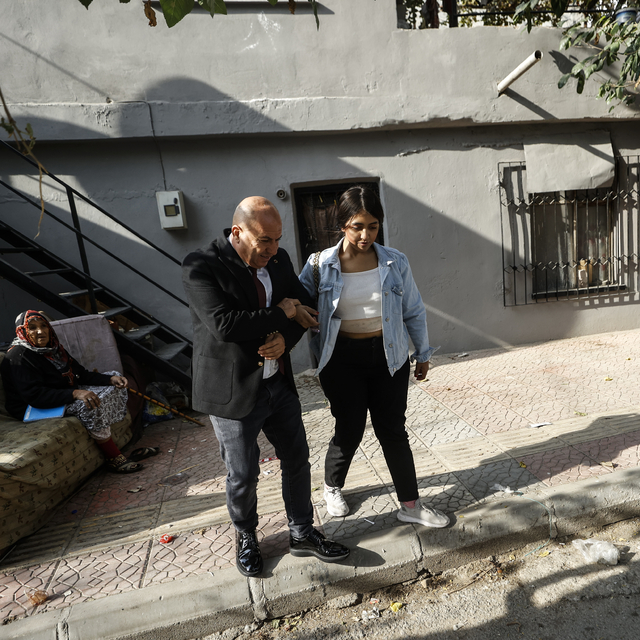 Mersin'de ulaşım desteği verilen engelli öğrencilerin eğitimi kolaylaşıyor