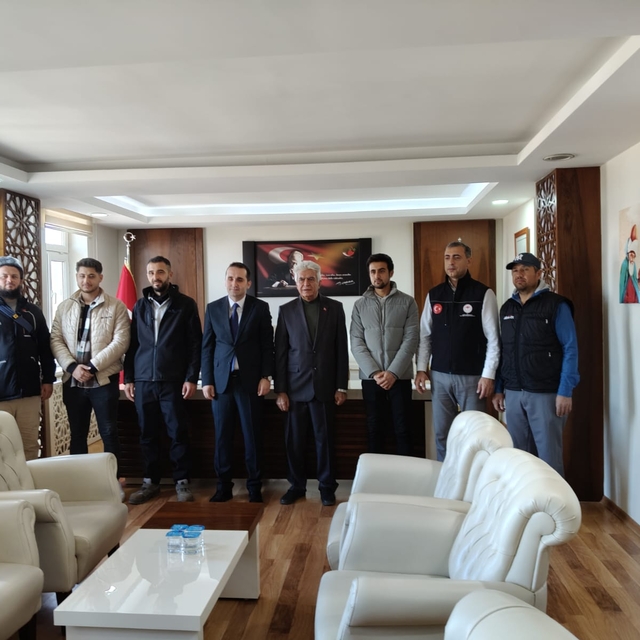 Hüyük'te meslek edindirme eğitimi alan kursiyerler sertifikalarını aldı