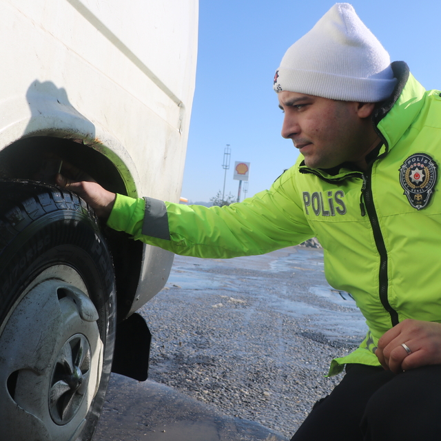 Bolu Dağı'nda kış lastiği denetimi