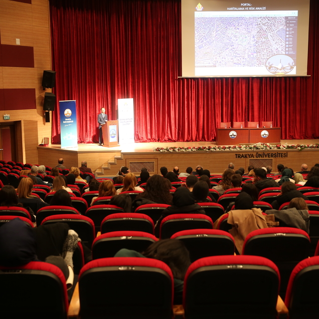 "Edirne Afetlere Hazırlanıyor Çalıştayı"nda deprem ve sellerin etkileri ele...