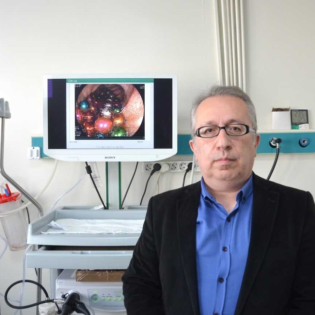 Bursa'da 5 yaşındaki çocuğun bağırsağından 38 mıknatıs çıkarıldı