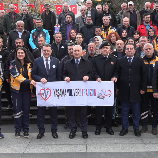 Trabzon'da 'Fermuar Sistemi ile Yaşama Yol Ver' kampanyası