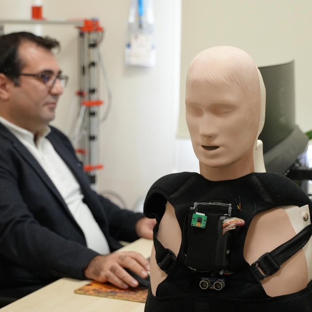 Karabük Üniversitesinde yapay zeka destekli "rehber göz" geliştirildi