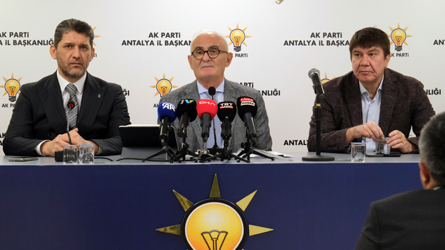 AK Parti'li Yılmaz: Paranız varsa neden işçilerin sigorta primlerini ödemiyorsunuz