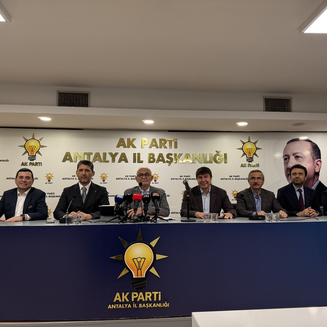 AK Parti Genel Başkan Yardımcısı Yılmaz, Antalya'da konuştu: