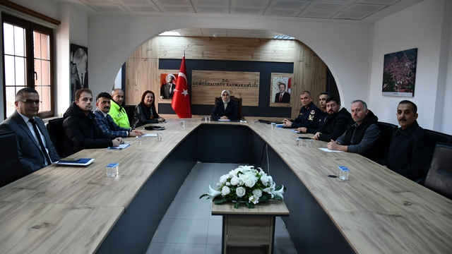 Gümüşhacıköy'de Trafikte Kış Mevsimi Tedbirleri Toplantısı yapıldı