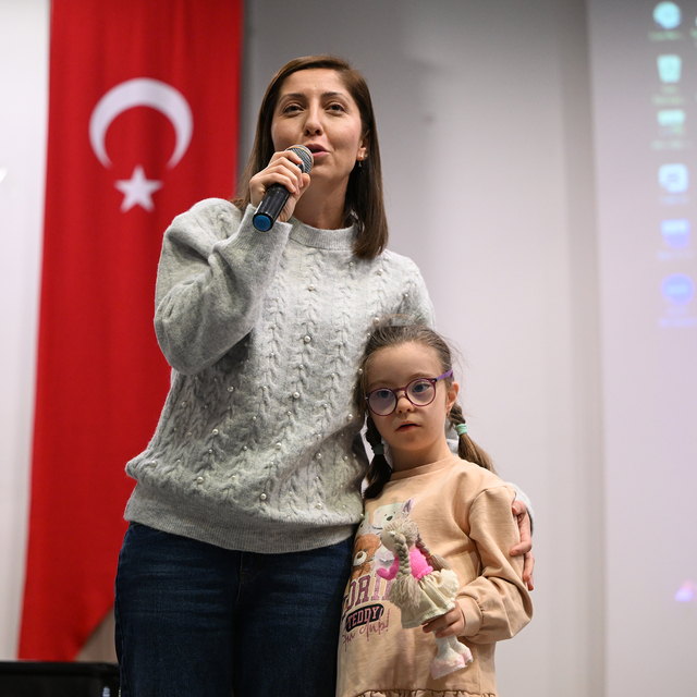 Edirne'de engelliler ve yakınları başarı hikayelerini anlattı