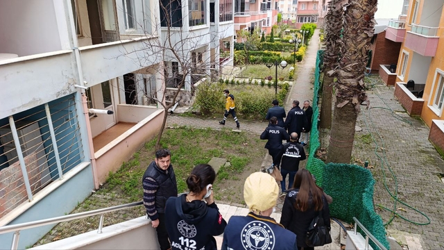 Sakarya'da yalnız yaşayan kişi evinde ölü bulundu