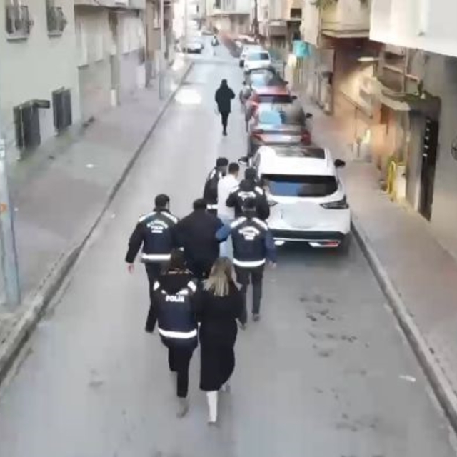 Samsun merkezli 5 ilde yasa dışı bahis operasyonu; 16 gözaltı