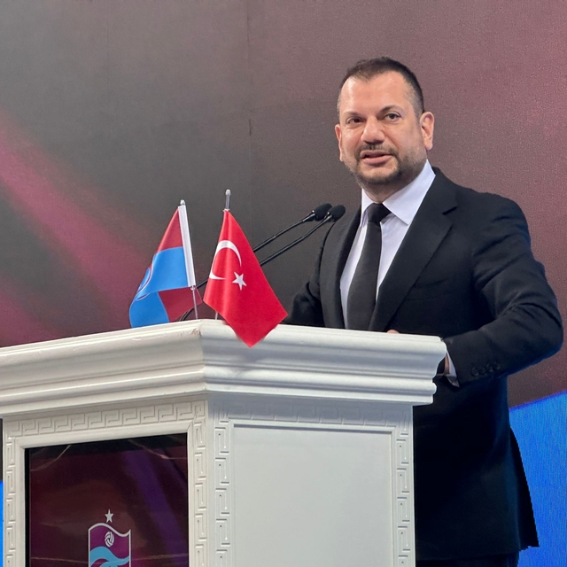 Trabzonspor'un yeni yönetiminde görev dağılımı