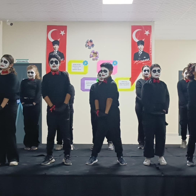 Mersin, Hatay ve Osmaniye'nin ilçelerinde Dünya Engelliler Günü etkinlikler...