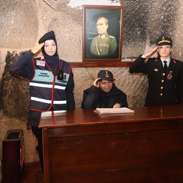 West sendromlu Zeynep'in astsubay olma hayali gerçek oldu