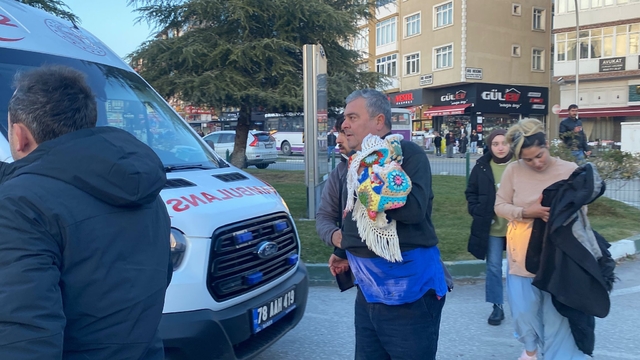 Karabük'te bıçaklı kavgada 1 kişi yaralandı