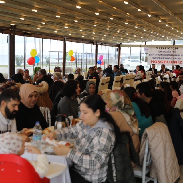 Şarköy'de özel çocuklar ve aileleri kahvaltıda bir araya geldi