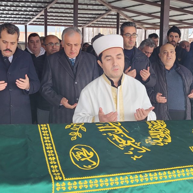 Vali Yardımcısı Cinbir, hayatını kaybeden bedensel engelli Coşkun'un cenaze...