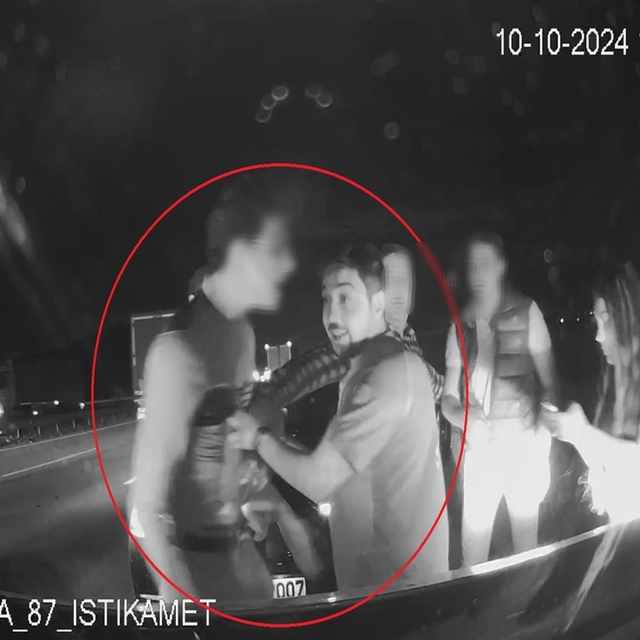 Yolunu kestiği paramedik ambulans şoförünü darbeden sanık, 54 gün sonra tah...