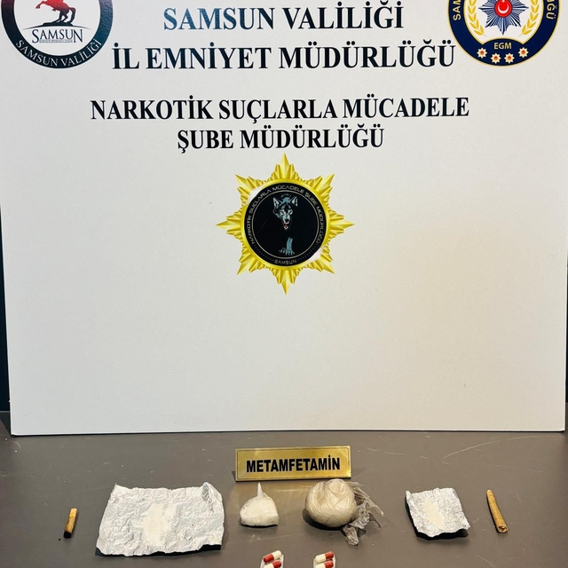 Samsun'da firari hükümlü ile yanındaki zanlı uyuşturucuyla yakalandı