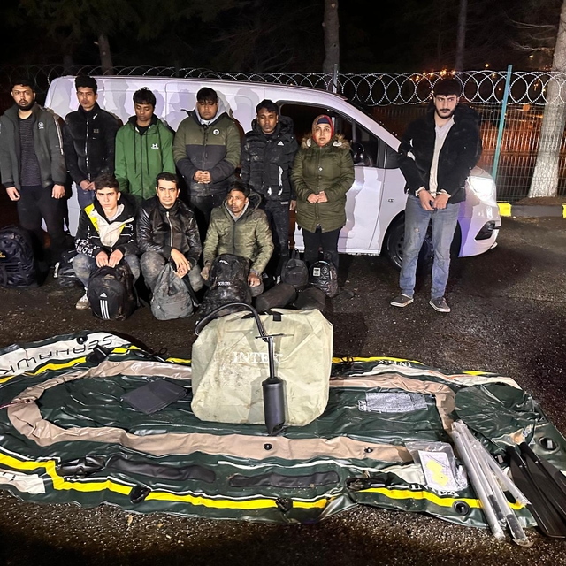 Tekirdağ'da 9 kaçak göçmen ile 2 organizatör yakalandı