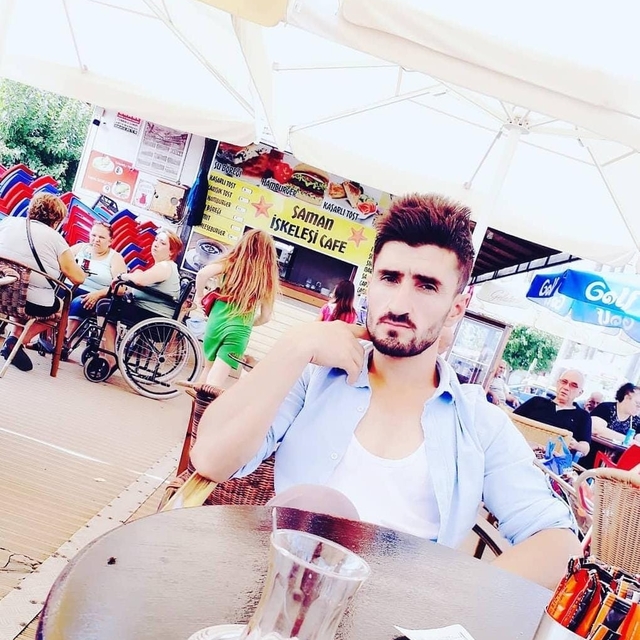 İnşaatın 8'inci katından düşen işçi, ağır yaralandı