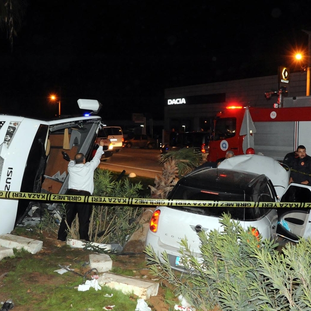 Kaza yapan sürücüye hapis, kendisini trafikte sıkıştırdığı öne sürülen dokt...