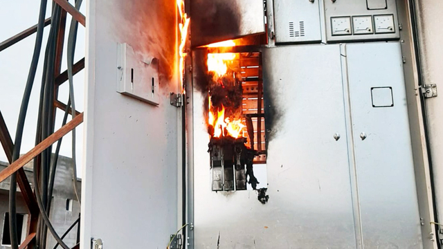 Şanlıurfa'da kaçak elektrikle ısınma yapılan 44 trafo yandı