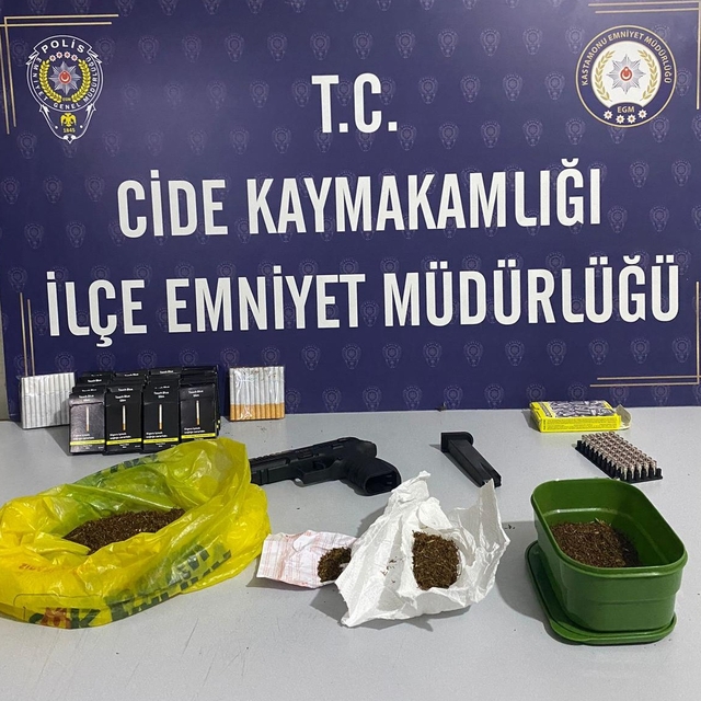 Kastamonu'da uyuşturucu operasyonunda 4 zanlı yakalandı