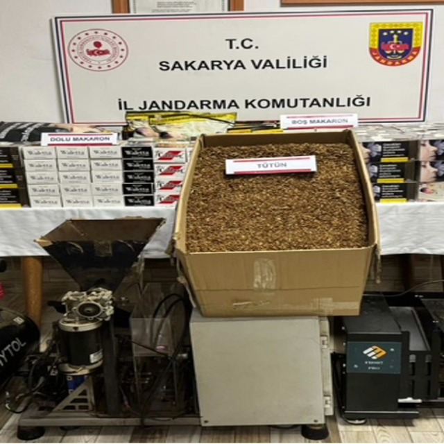 Sakarya'da kaçakçılık ve uyuşturucu operasyonlarında 7 zanlı yakalandı