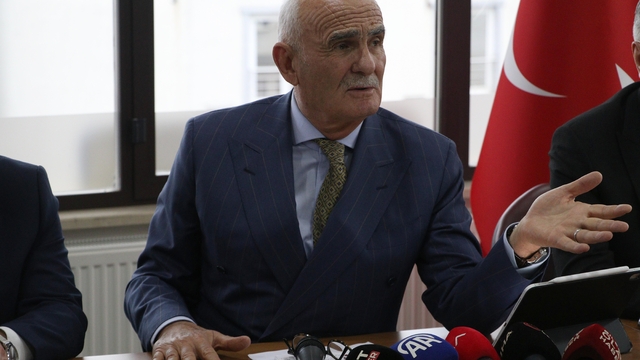 AK Parti'li Yılmaz: Ağustos böceği gibi şarkı söylüyorlar, eğleniyorlar