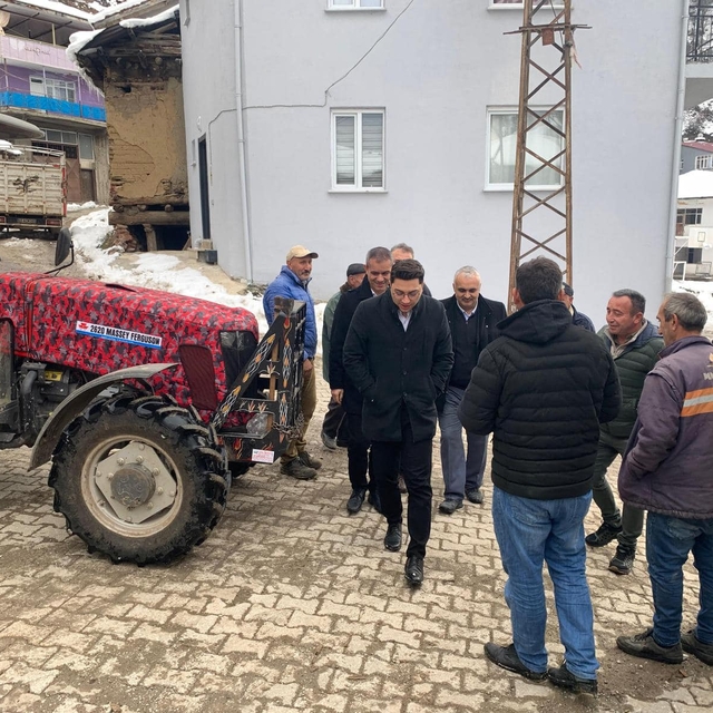 Almus Kaymakamı Çömen'den köy ziyareti