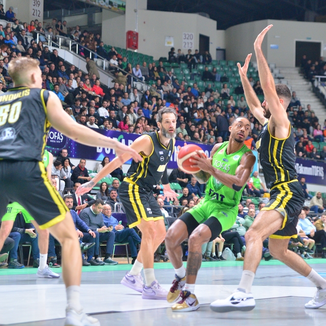 TOFAŞ - Maroussi Basketball Club: 96-83