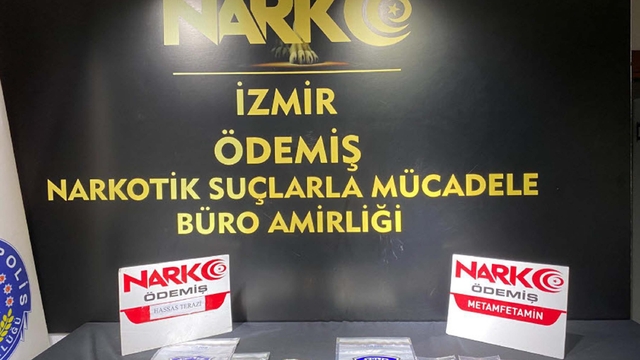 Hayvan damında uyuşturucu zulalayıp, satanlara operasyon; 3 tutuklama