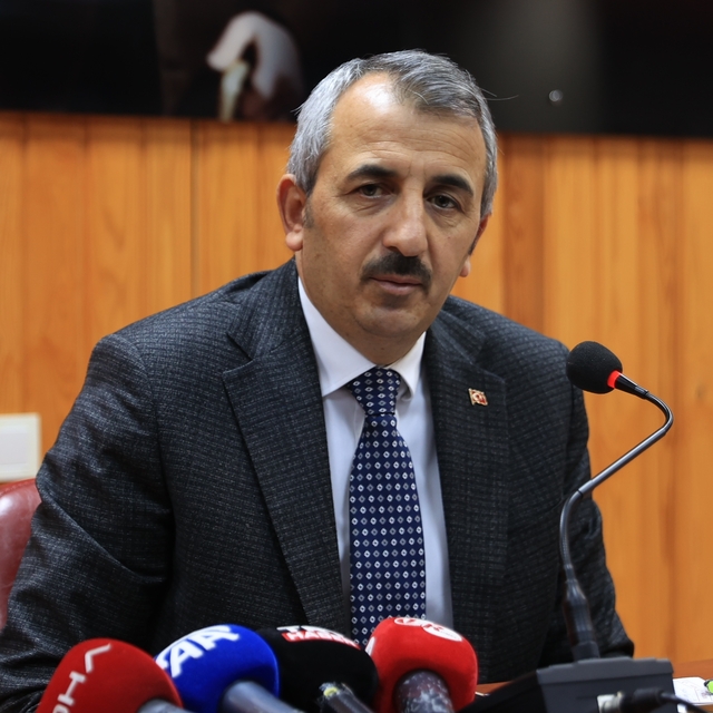 Tarihi Mahmudiye Kışlası kültür merkezine dönüşecek