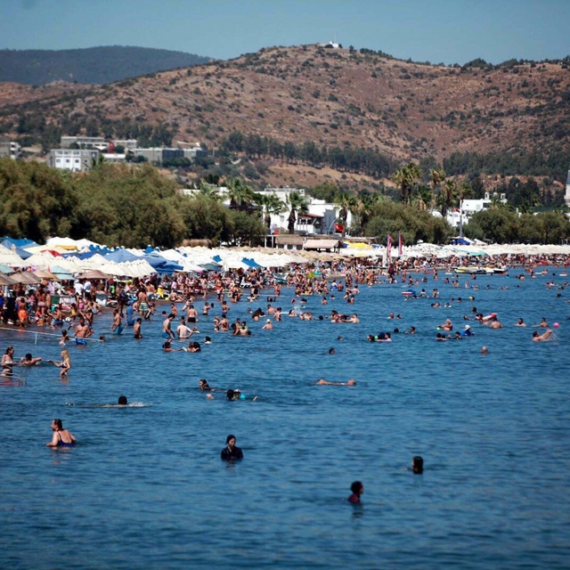 Bodrum'a 11 ayda hava yoluyla 1 milyon 105 bin yabancı turist geldi