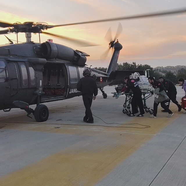 Askeri helikopter, Kenan bebek için havalandı