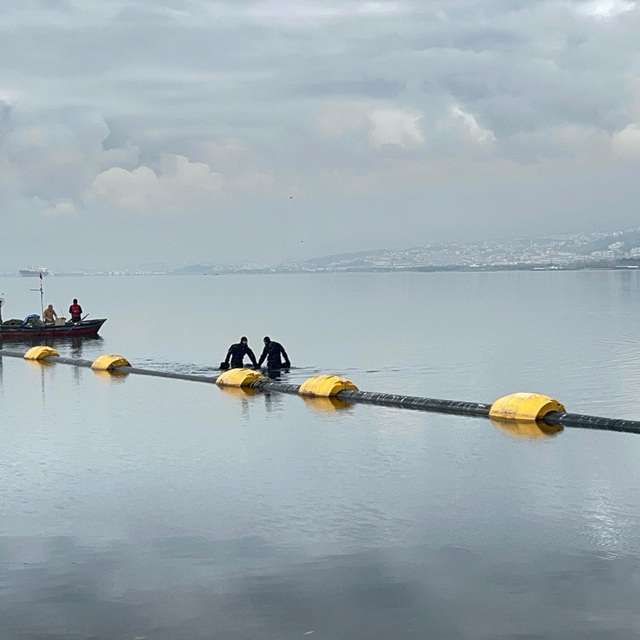 Balıkçıların ağına elleri ve ayakları bağlı erkek cesedi takıldı