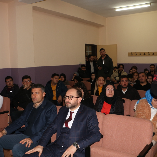 Sarayönü'nde siber farkındalık eğitimi düzenlendi