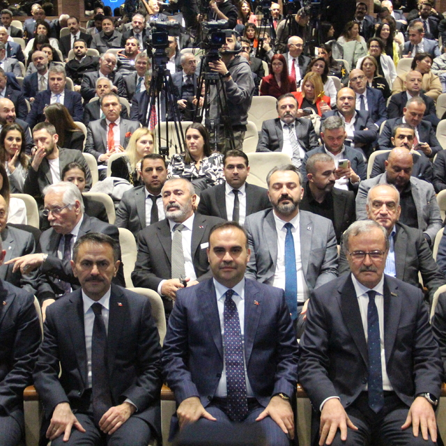 Bakan Kacır: Türkiye'de yatırım iştahı yüksek (2)