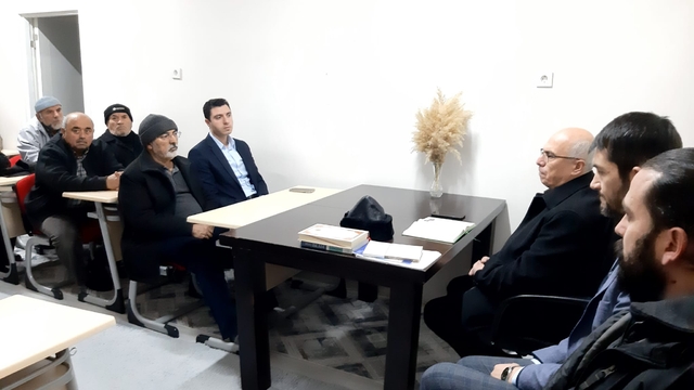 Karakeçili'de "Hayat Rehberi Kur'an-ı Kerim" sohbetleri düzenleniyor