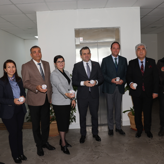 Üniversitede laktoz intoleransı olanlar için 'Aktif Karbonlu Yoğurt' üretil...